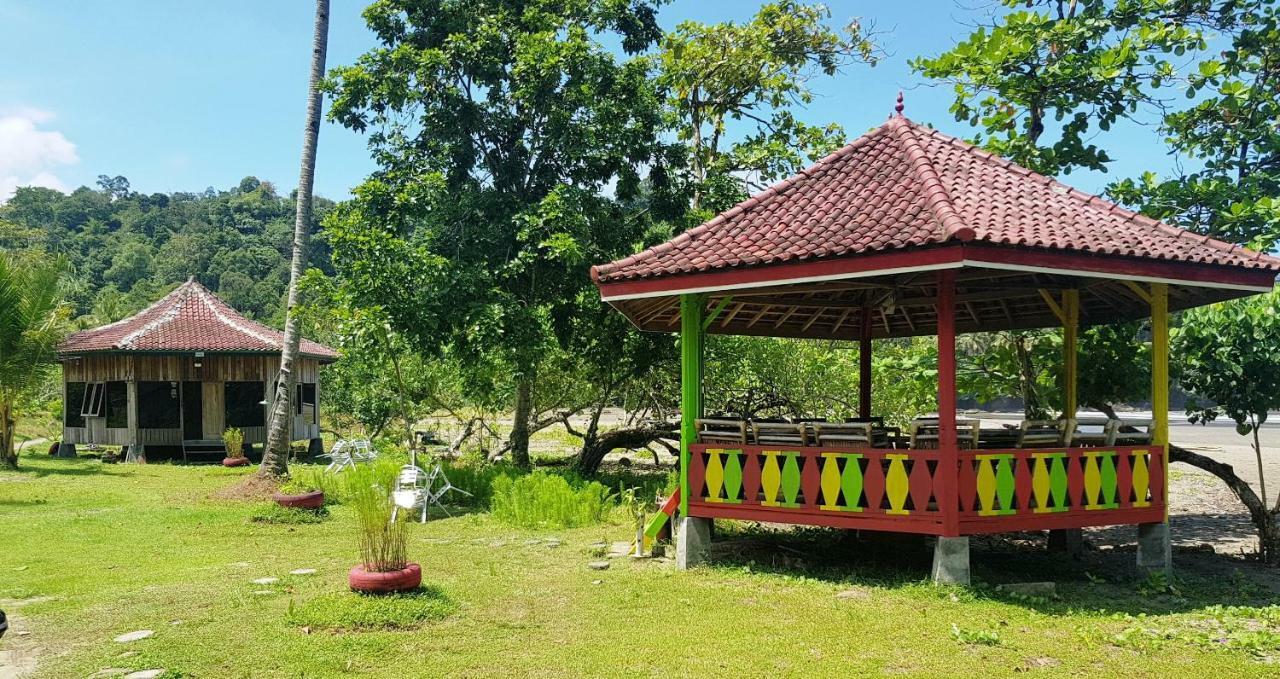 Revive Lampung Krui King Resort Exterior foto